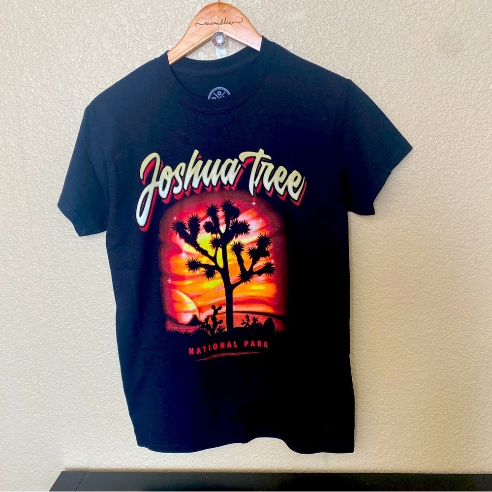 DOM T-shirt‎ Joshua tree black small new with tags